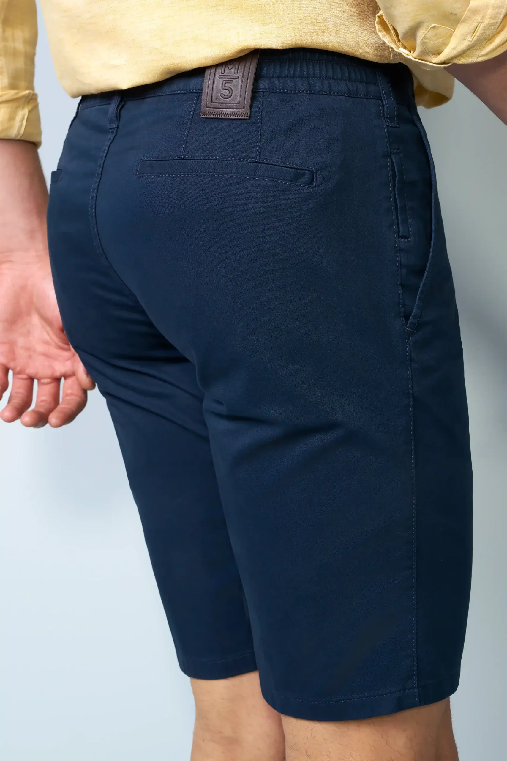 Meyer M5 Lightweight Twill Short – Navy – 6024/18 Meyer M5 Lightweight Twill Short - Navy - 6024/18