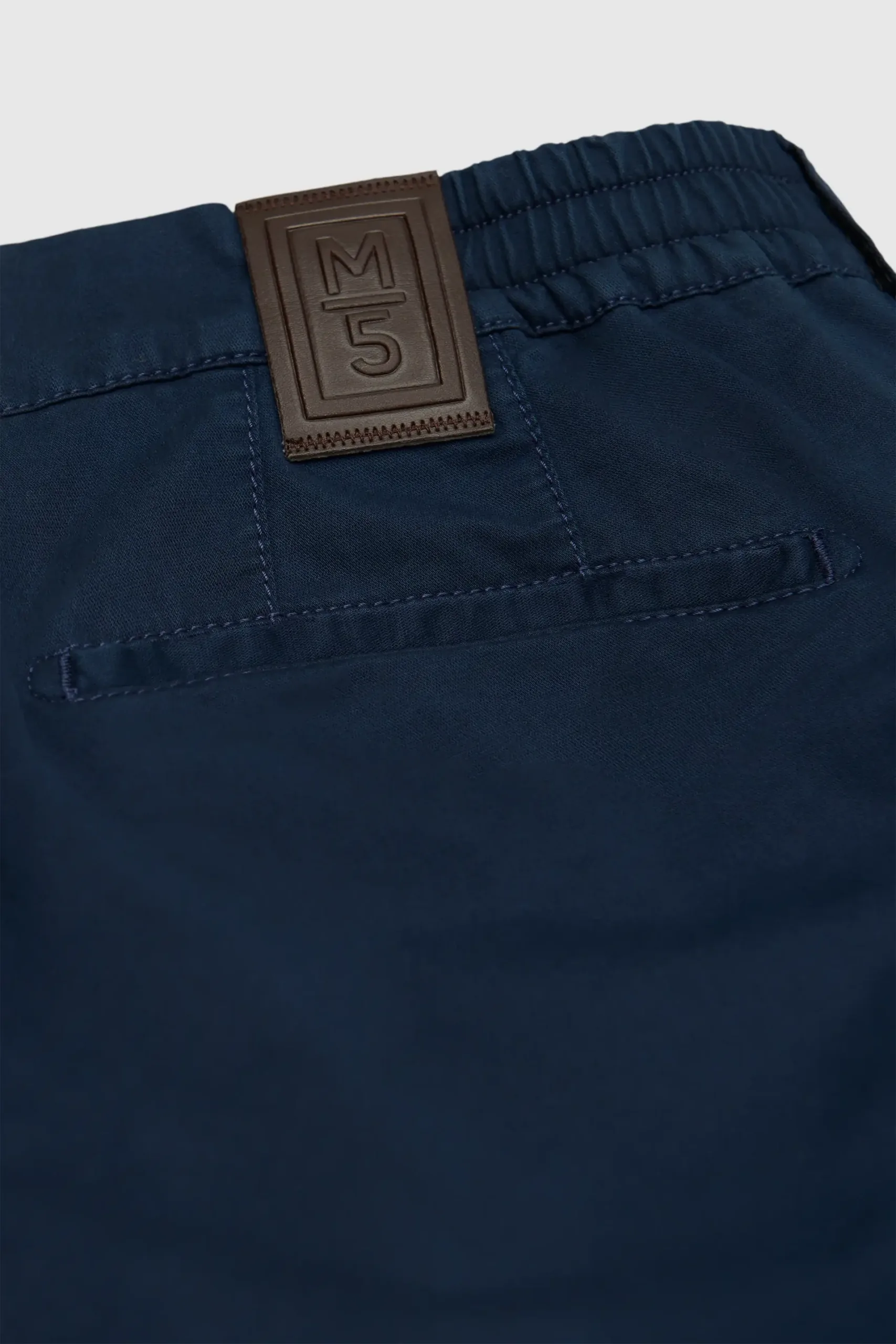 M5_SS26_short_6024_18_tasche_245962 (1)